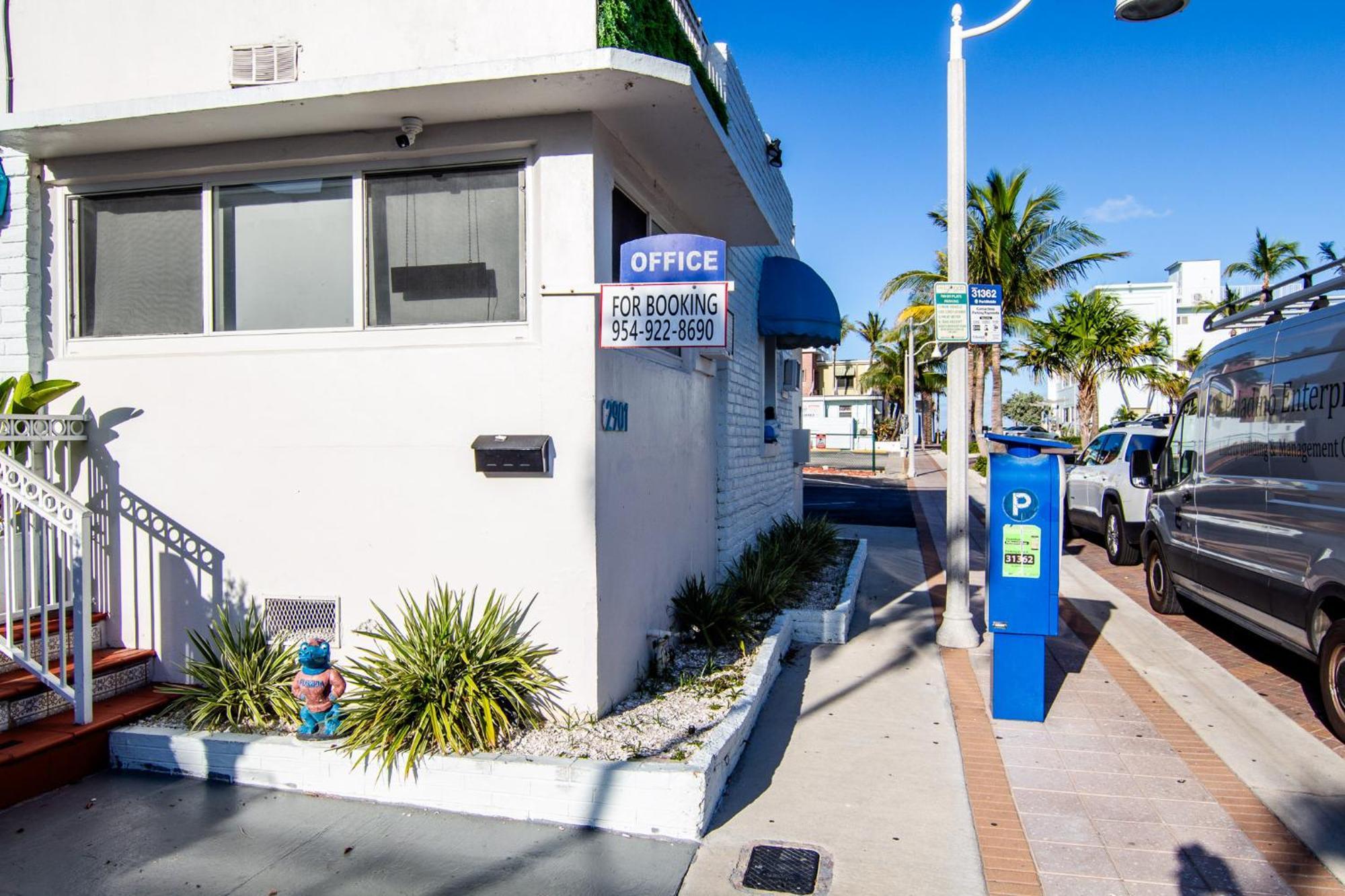 Pousada Suites Hollywood Exterior foto